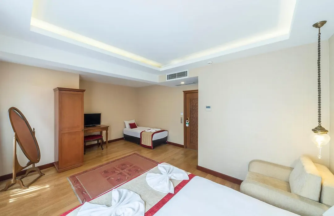 Lalinn Hotel-1