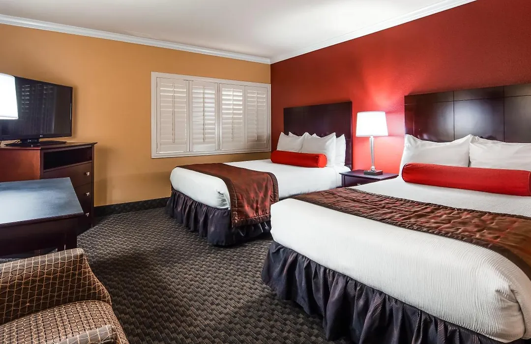 Best Western Plus Casino Royale-Center Strip-1
