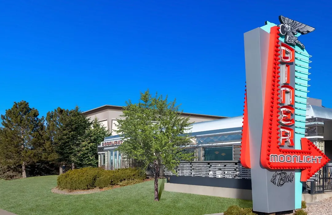 Hampton Inn Denver-International Airport-1
