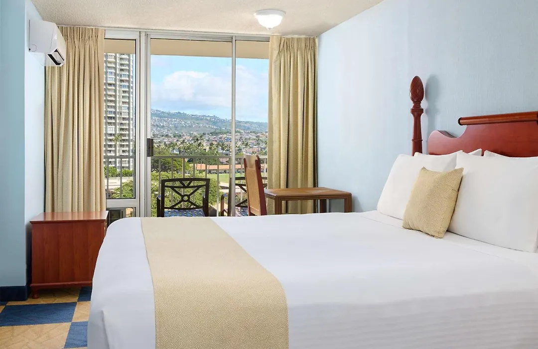 Ewa Hotel Waikiki-1