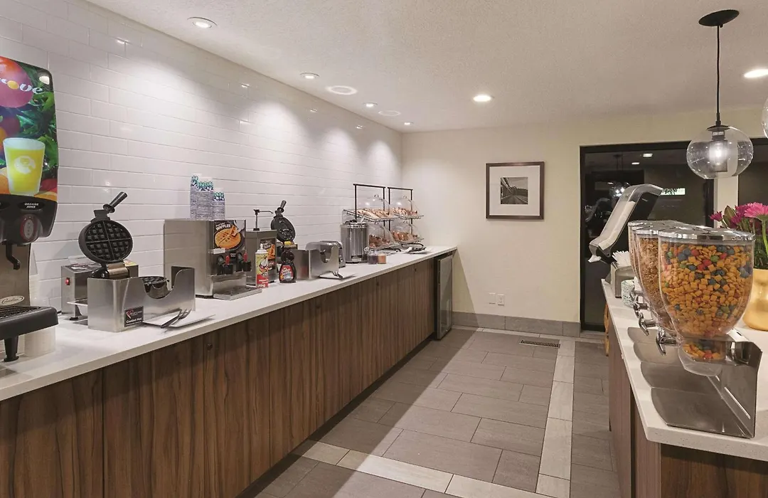 La Quinta By Wyndham Portland Nw-1