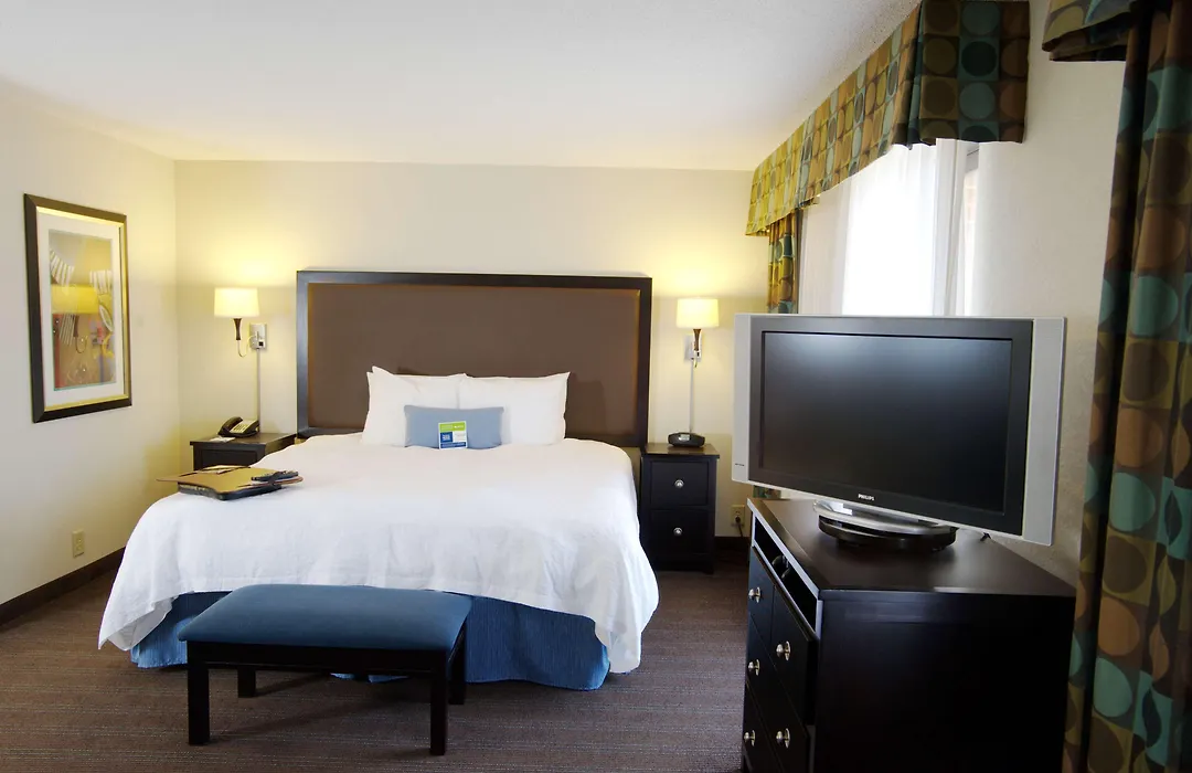 Hampton Inn & Suites Nashville-Downtown-1