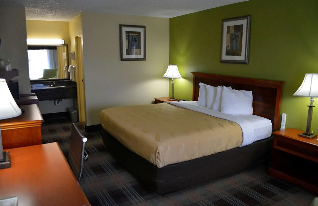 Quality Inn Savannah Midtown-1