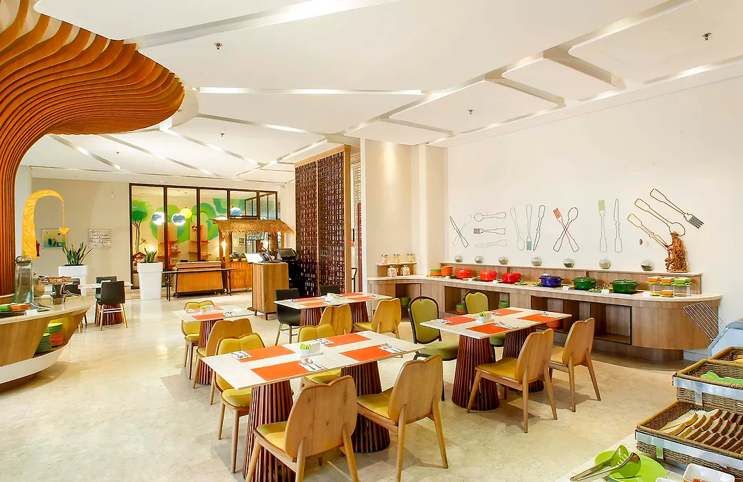 Grand Livio Kuta Hotel-1