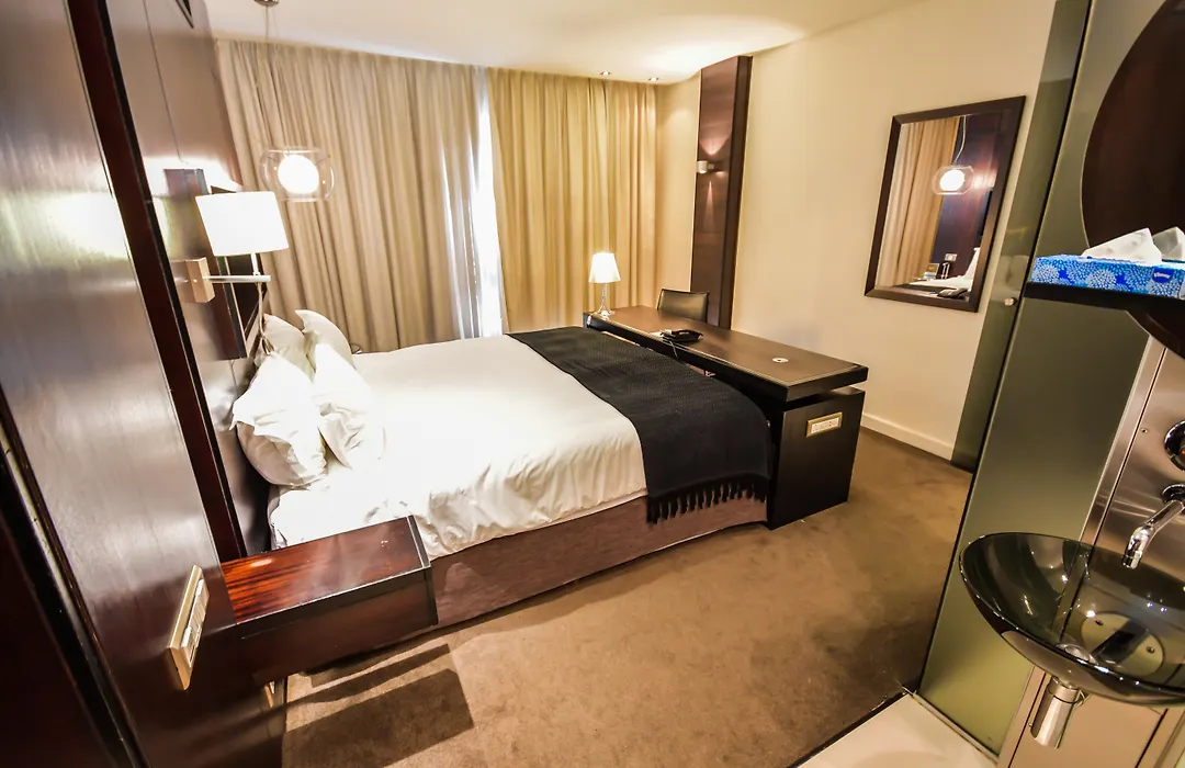Colosseum Hotel-1