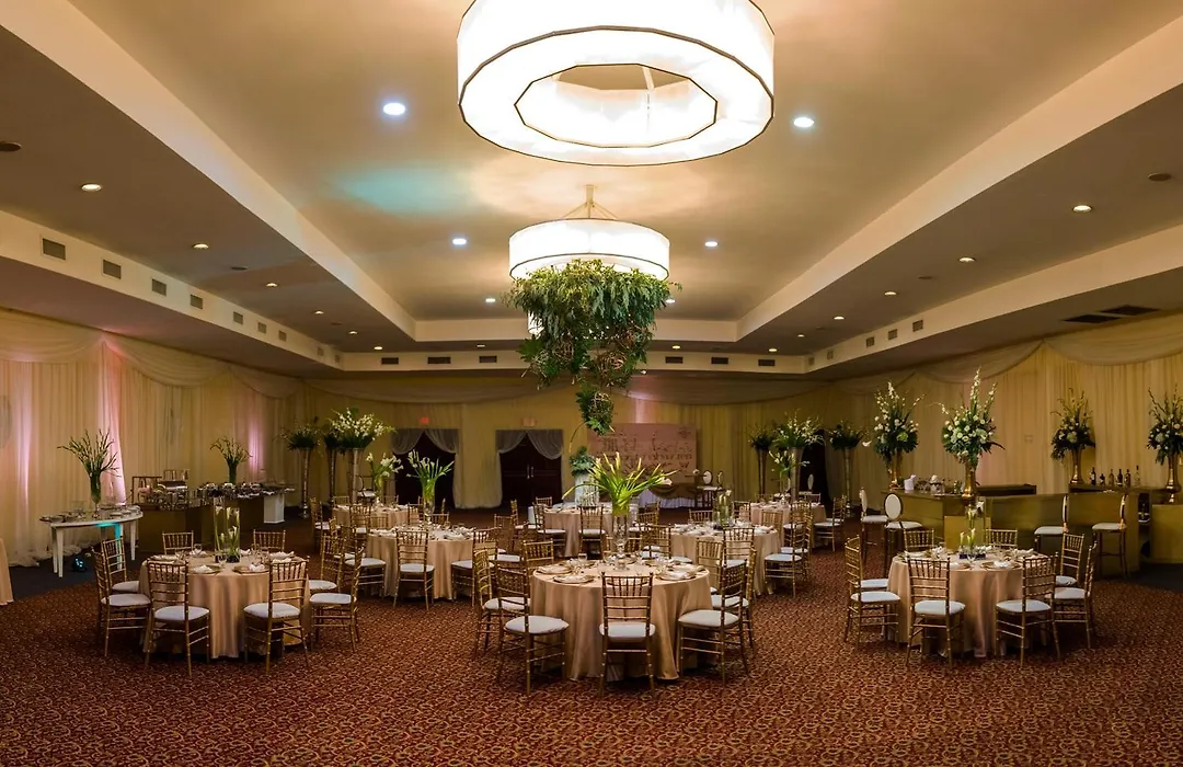 Conquistador Hotel & Conference Center-1