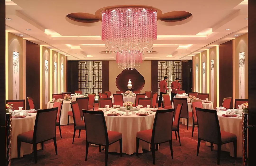 Makati Shangri-La, Manila-1