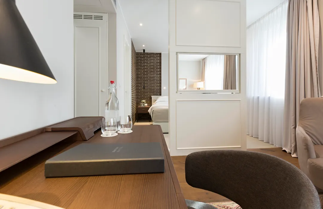 Envoy Hotel-1