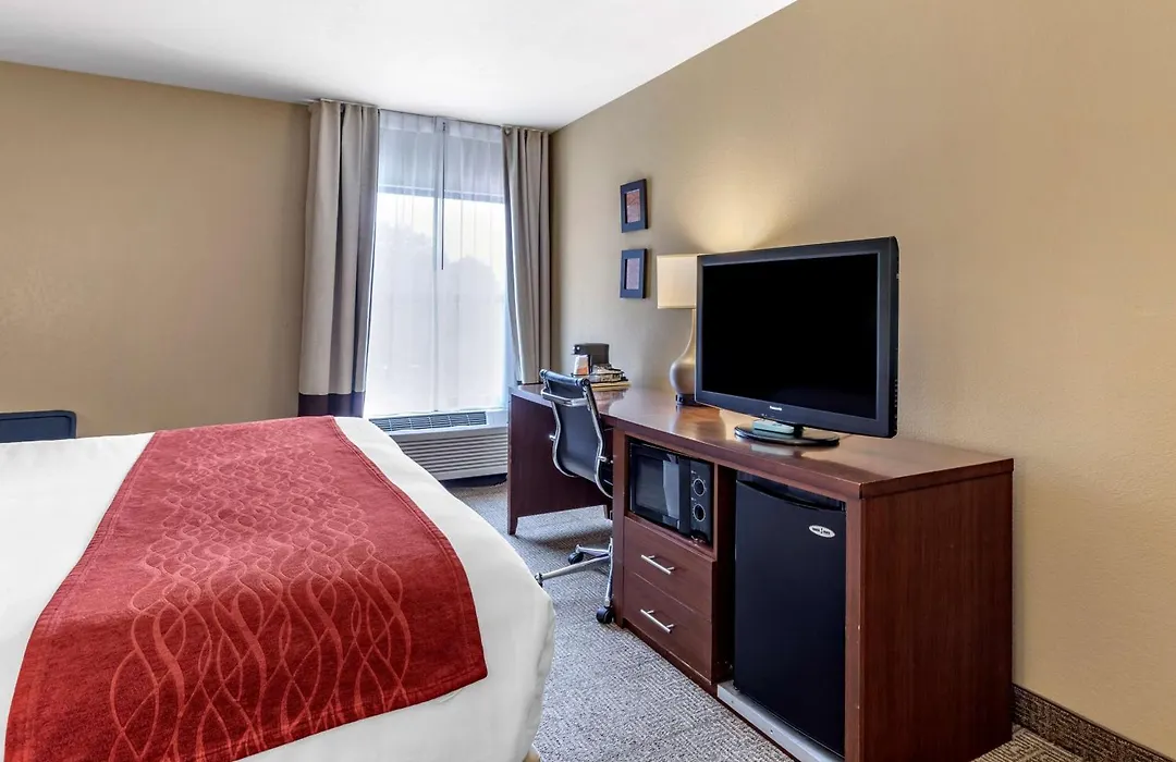 Comfort Inn Biltmore West-1
