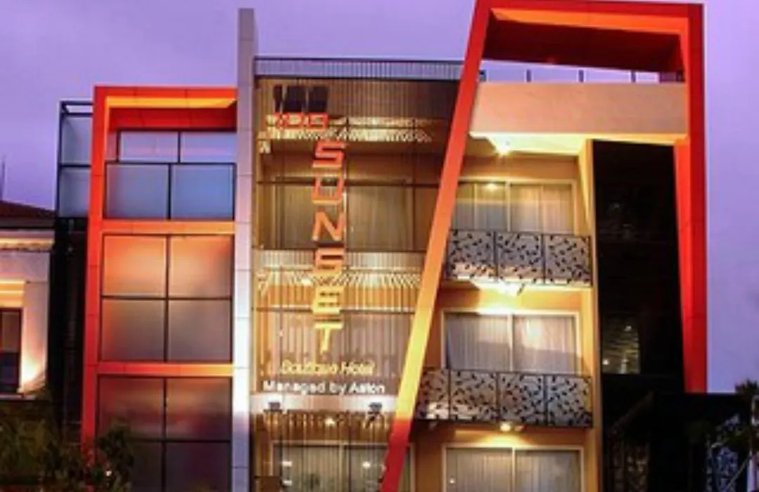 100 Sunset Kuta Hotel & Ballroom-1