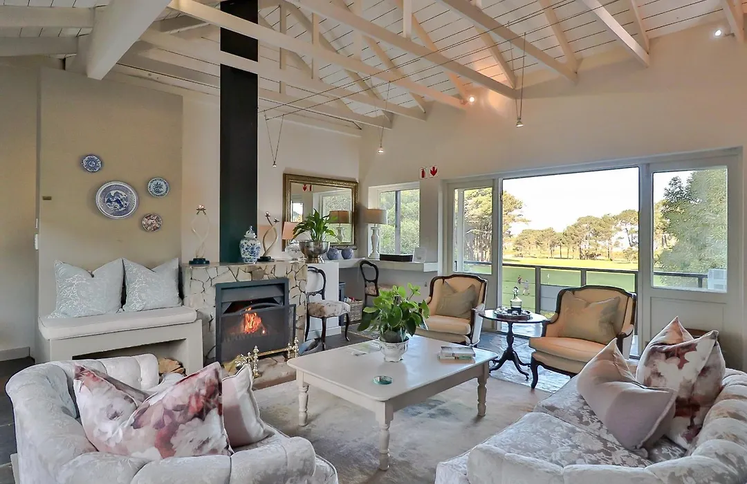 Hermanus Lodge On The Green - Solar Power-1