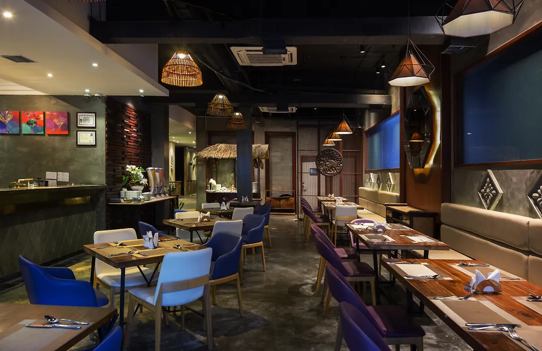 Clover Hotel Monivong-1