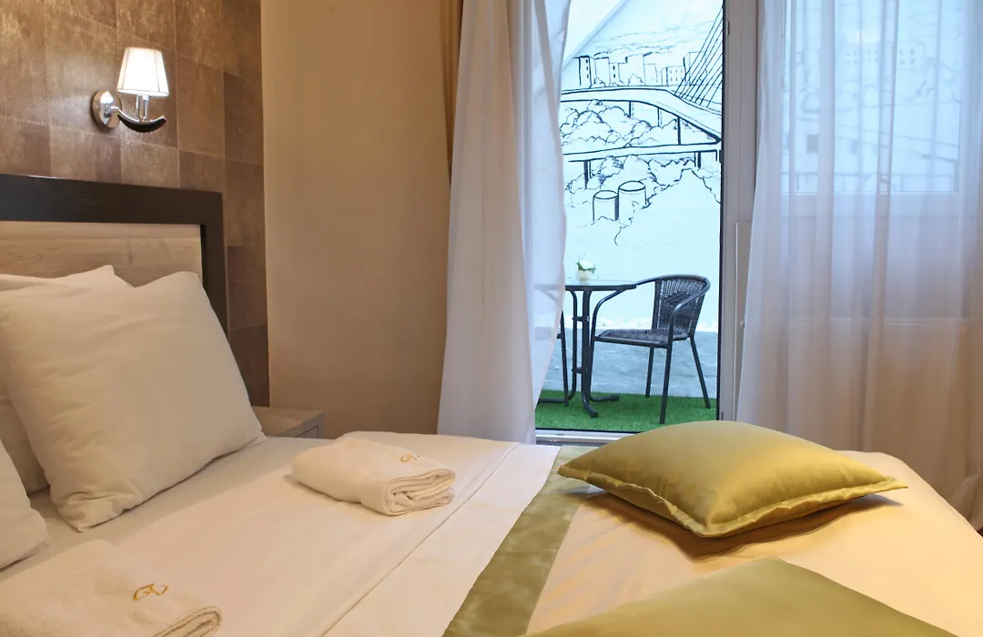 Garni Hotel Vozarev-1