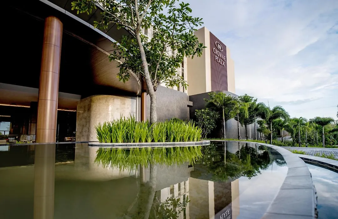 Crowne Plaza Phu Quoc Starbay By Ihg-1
