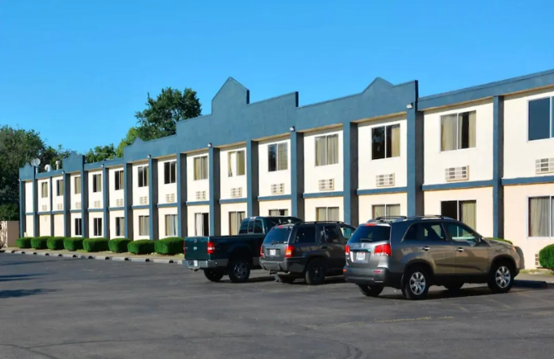 Buckeye Inn Express-1