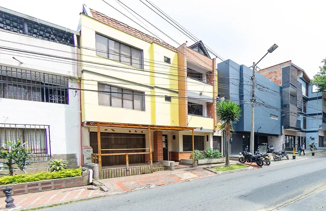 Hotel Medallo City-1