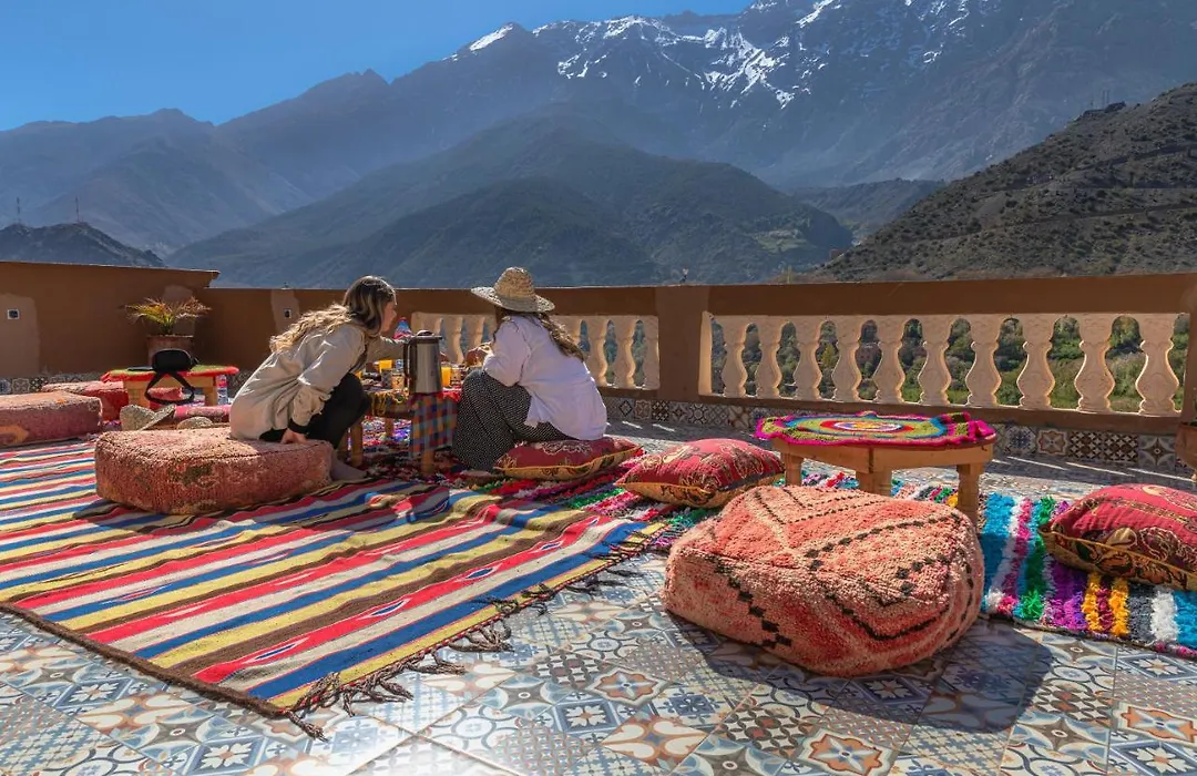 Amazigh Family Riad-1