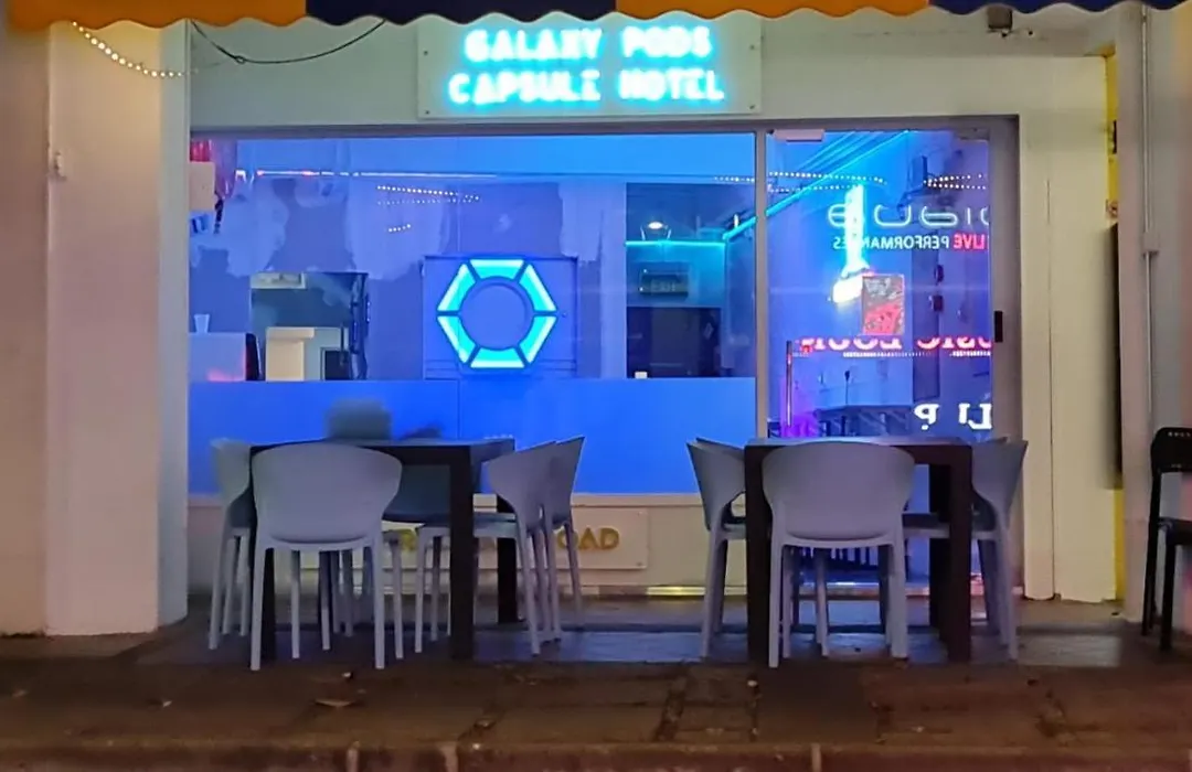 Galaxy Pods Capsule Hotel Boat Quay-1