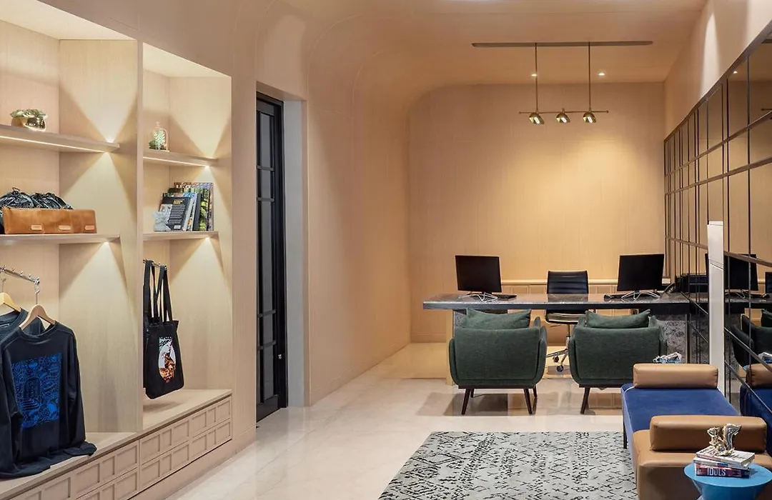 The Reiz Suites, Artotel Curated-1