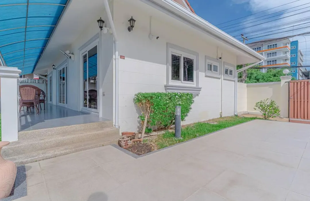 Resort 1-Huge Pool, Bbq, 300M-Beach, 8 Mins To Walking Street-1