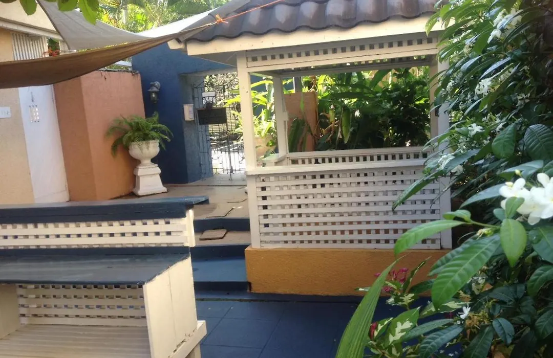 Moxons Beach Club-1