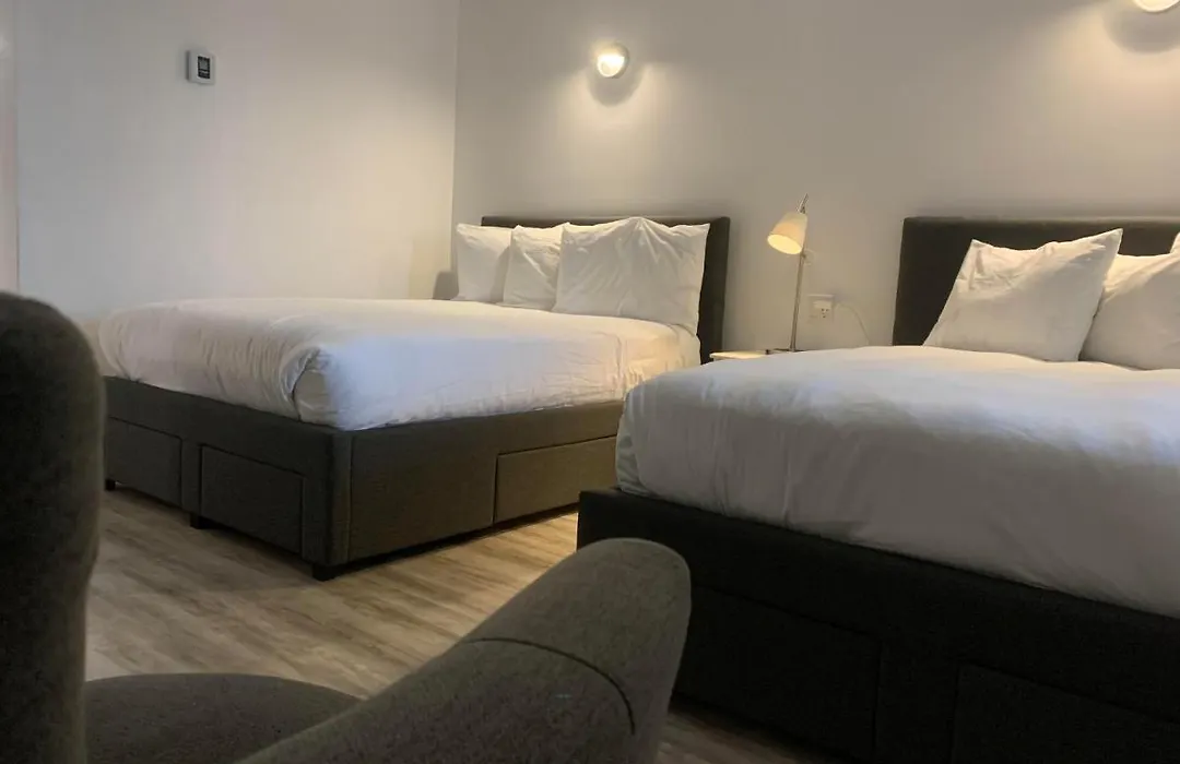 Hotel Sept-Iles-1