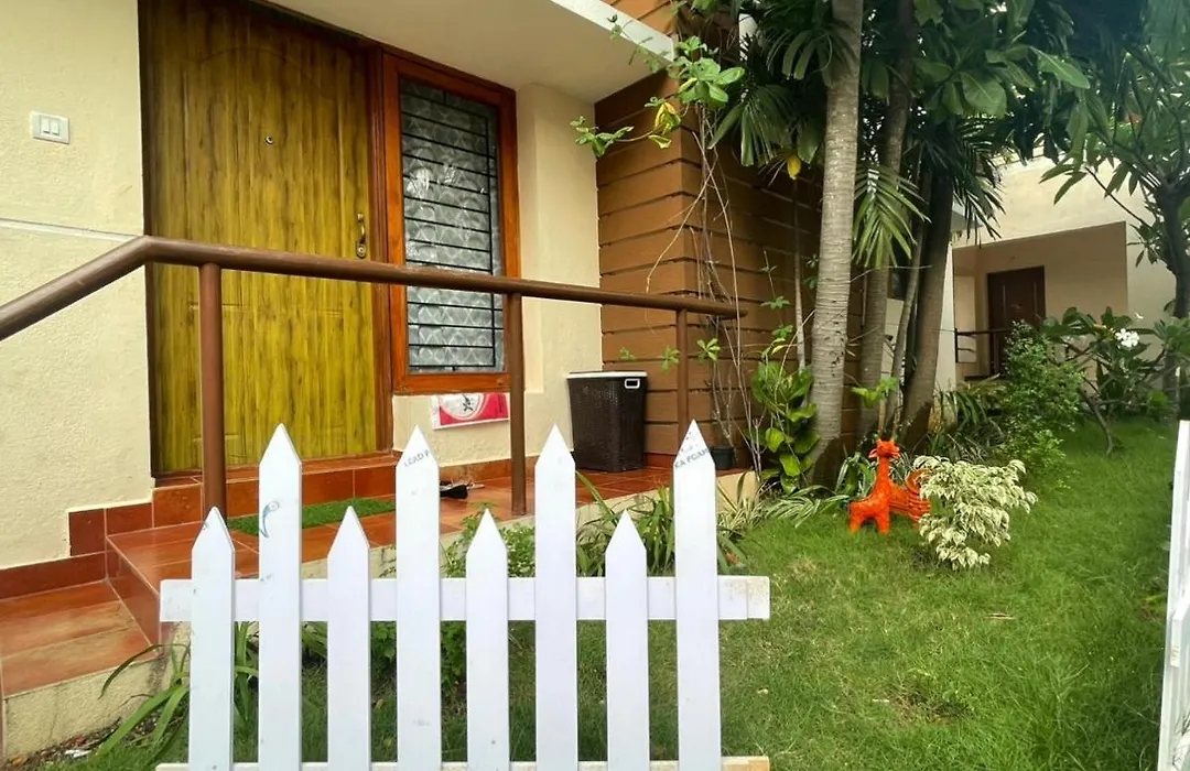 Exclusive 2Bhk Private Beach Living-1