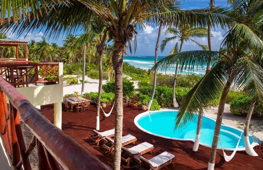 Beachfront Villa Playaaekun-1