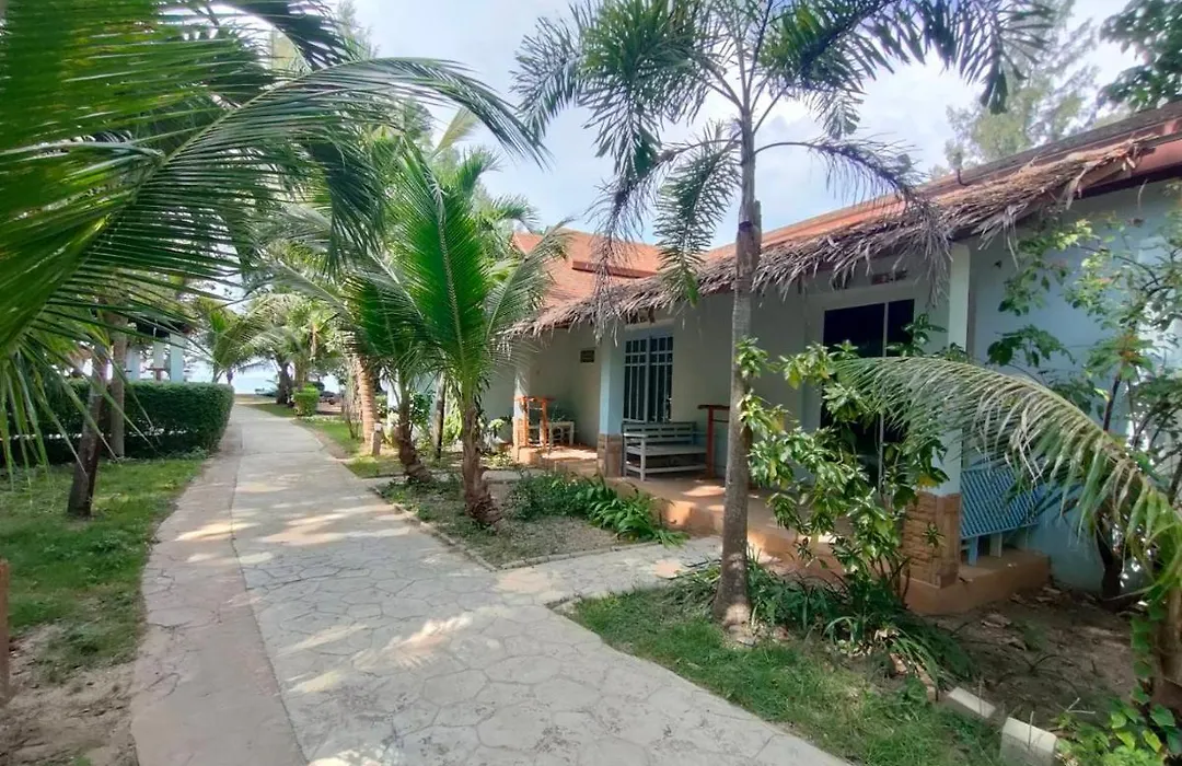 Banana Beach Resort-1