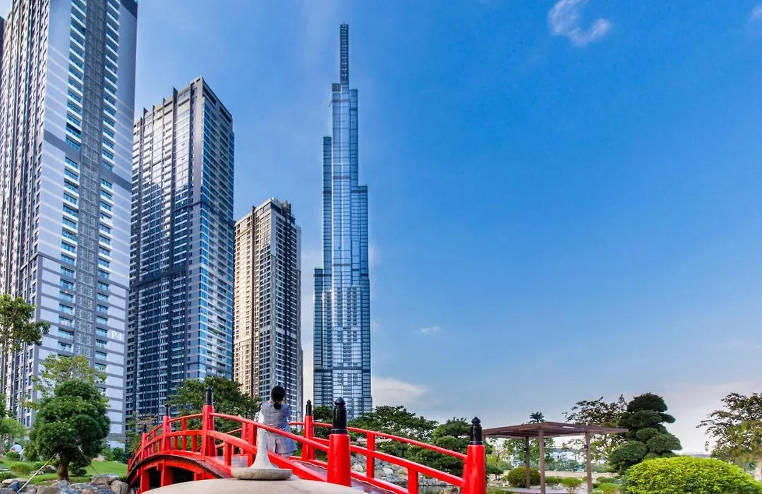 Landmark 81 Vinhomes Central Park Luxury Apartment-1