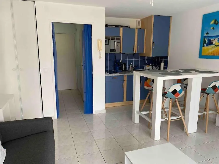 Studio Dans Residence Piscine 500M De La Plage 2**-1