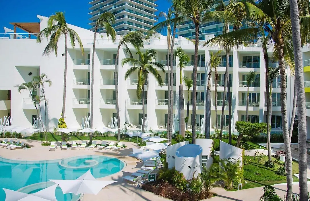 Krystal Grand Puerto Vallarta (Adults Only)-1