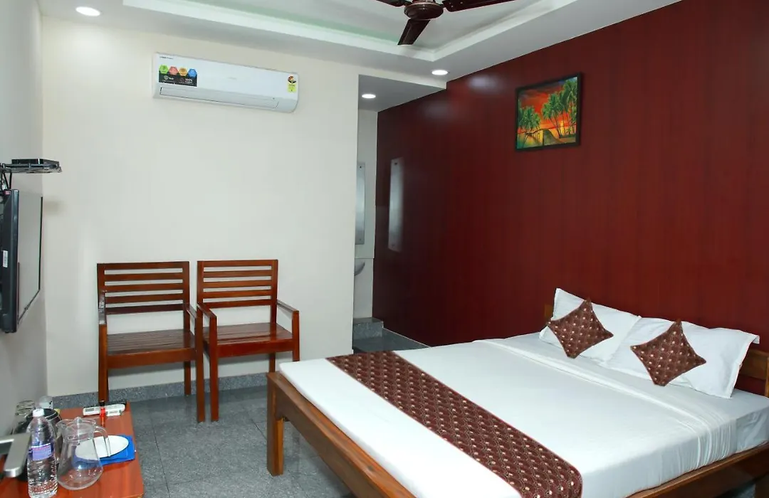 Redstone Hotel - Near Us Consulate Nungambakkam-1