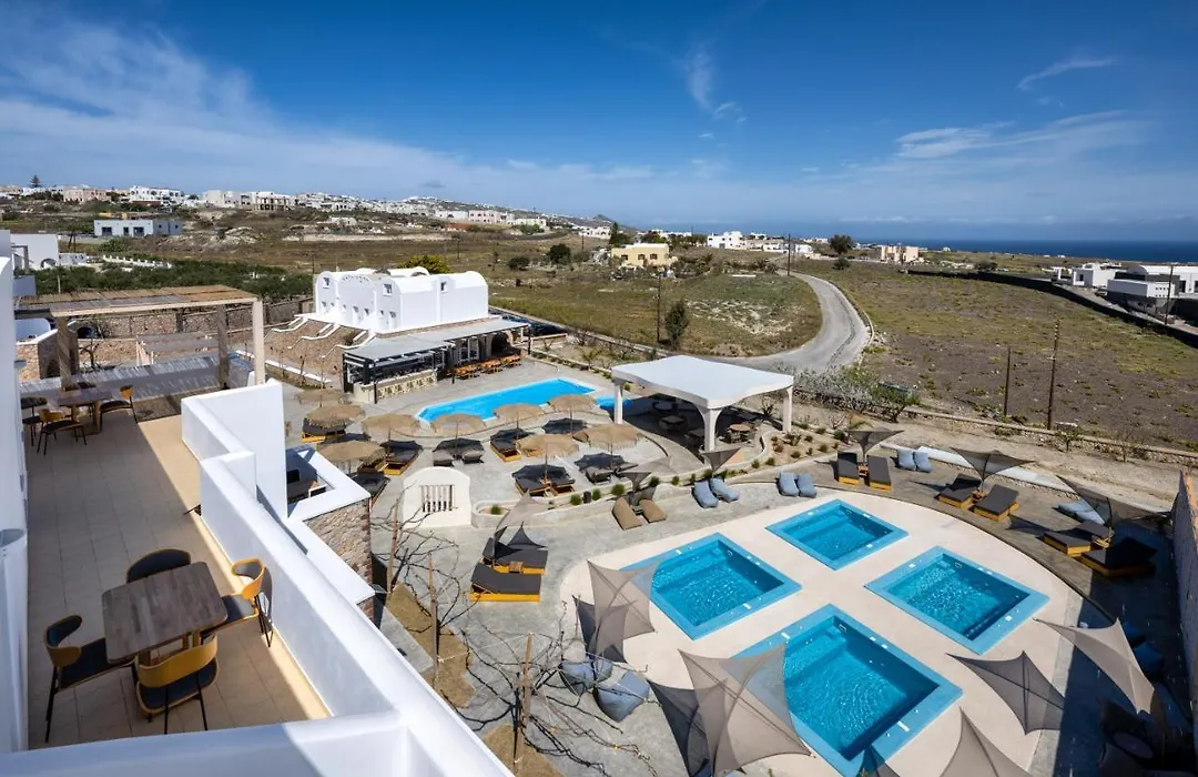 Aelia Luxury Suites-1