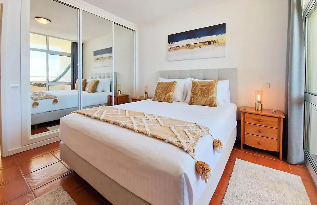 Apartment Rocha Varandas Cozy-1