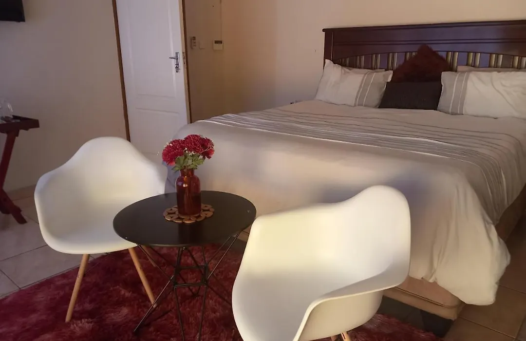 Den View Guesthouse-1