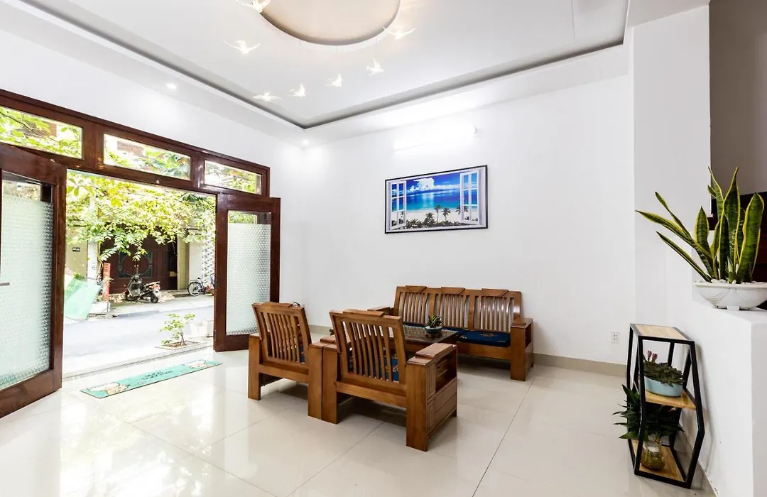 Simple House Near My Khe Beach And Night Street-1