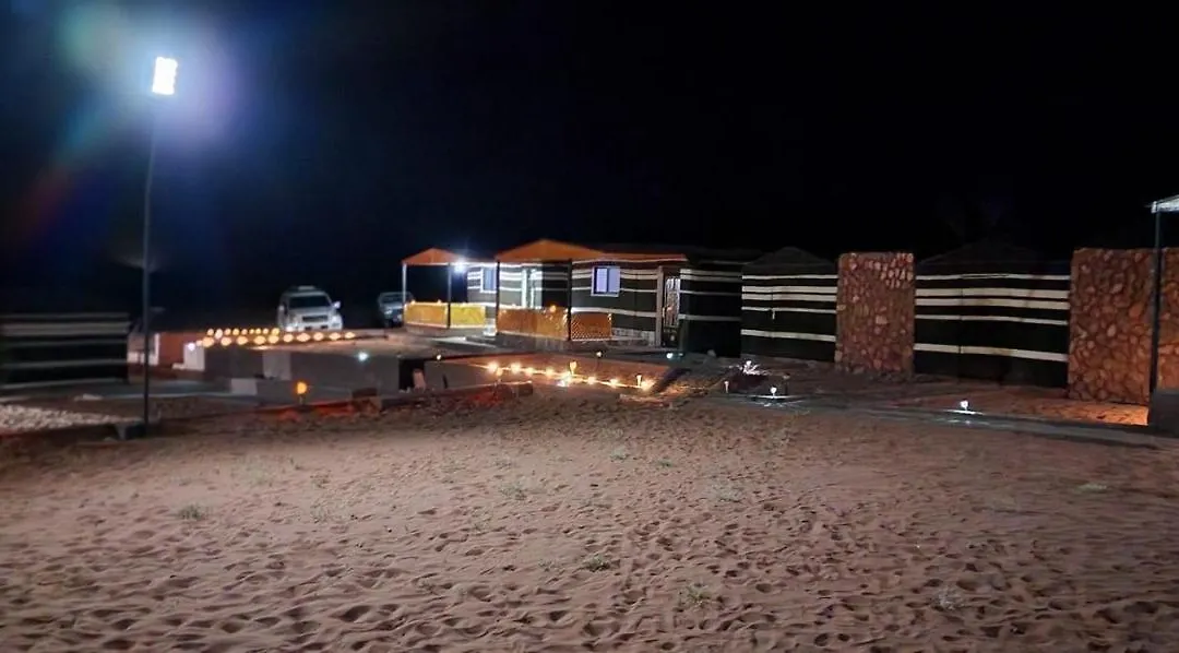 Wadi Rum Quiet Sky-1