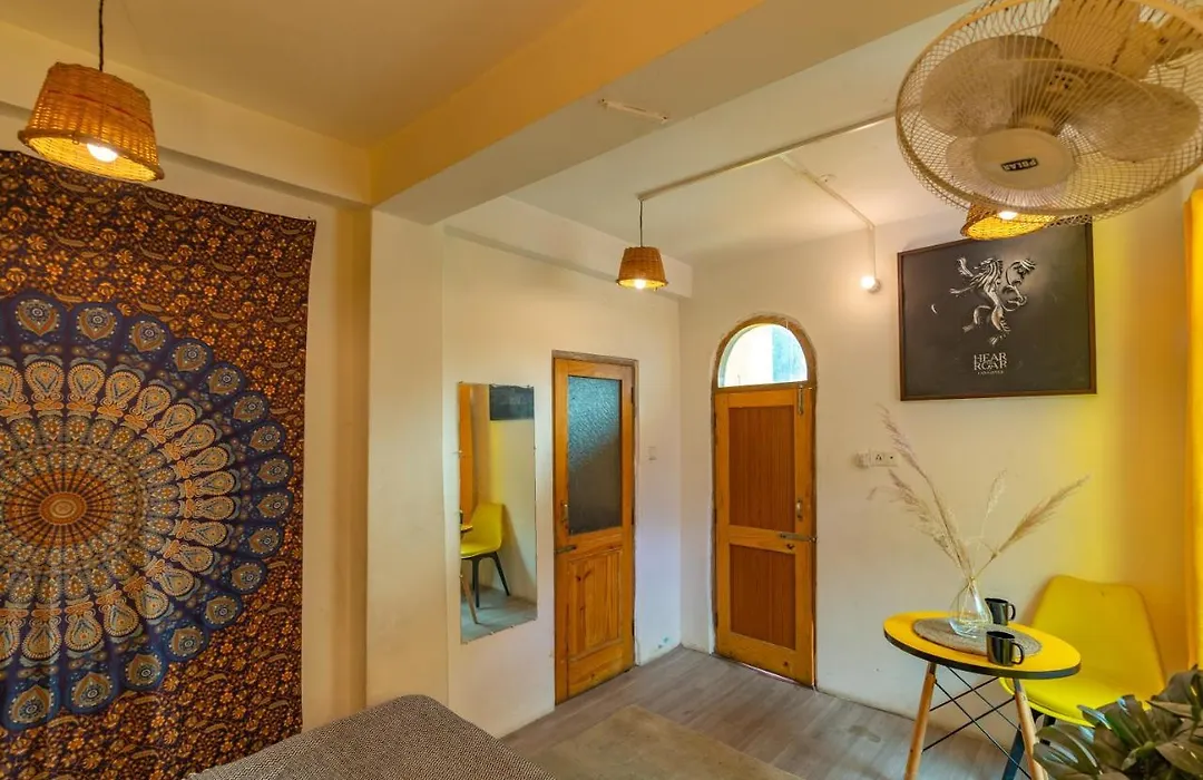 Nomads Hostel-1