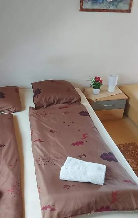 Badacsonyi Privat Berlemeny-1