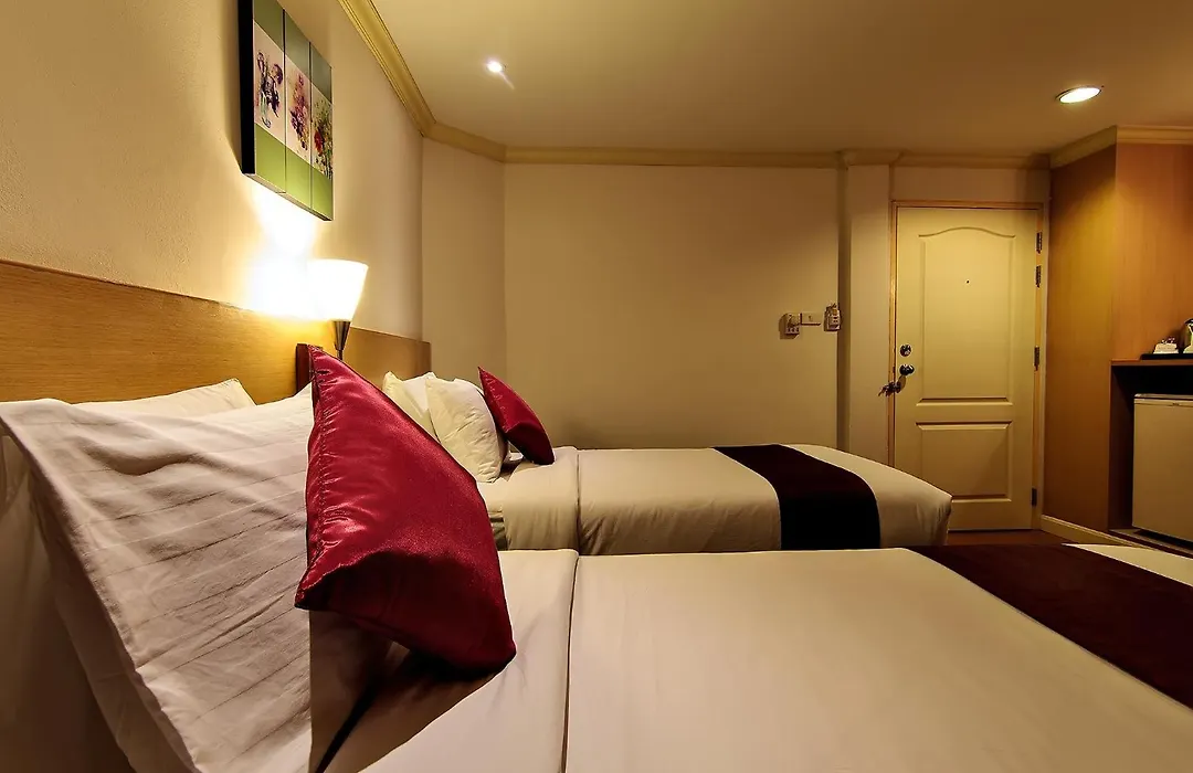 Bossotel Bangkok-1