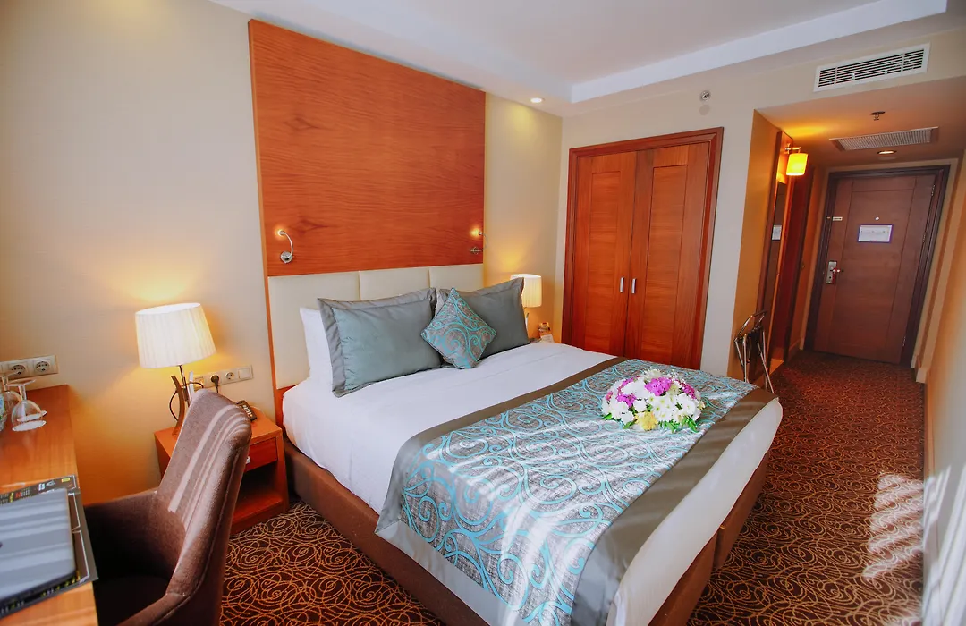 New Park Hotel-1