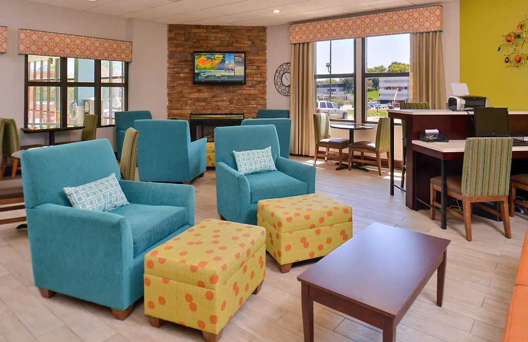 Holiday Inn Express & Suites Central Omaha By Ihg-1