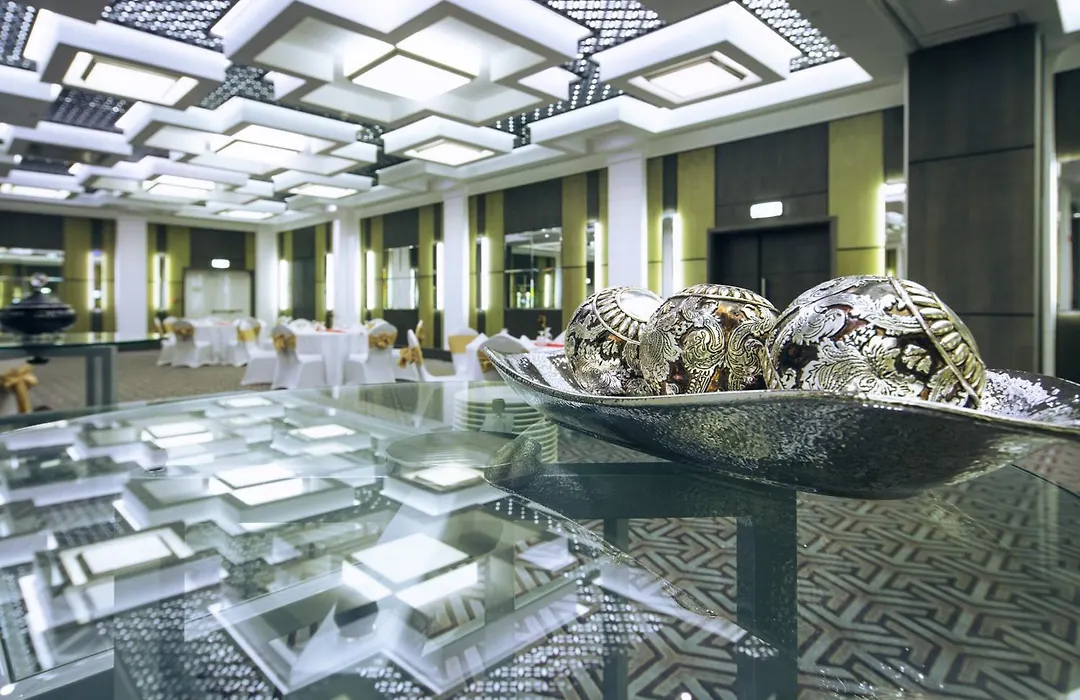 Ayla Bawadi Hotel & Mall-1