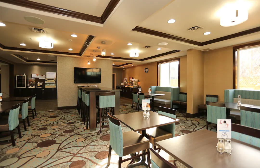 Holiday Inn Express Hotel & Suites Vernon By Ihg-1