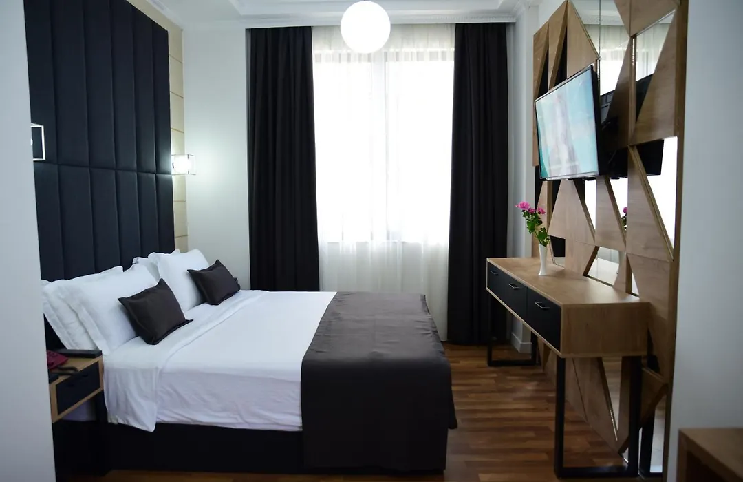 Hotel Comfort City Center-1
