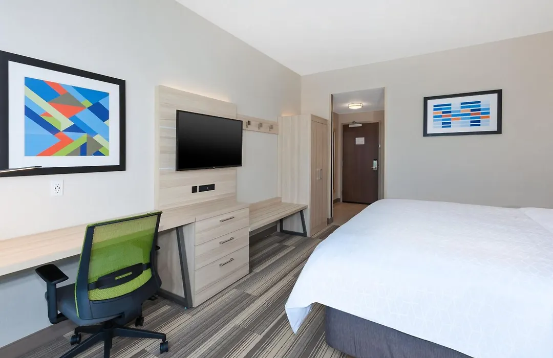 Holiday Inn Express & Suites - Grand Rapids Airport - South By Ihg-1