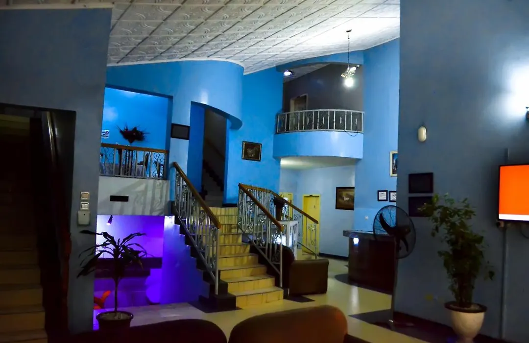 Proxima Inn-1