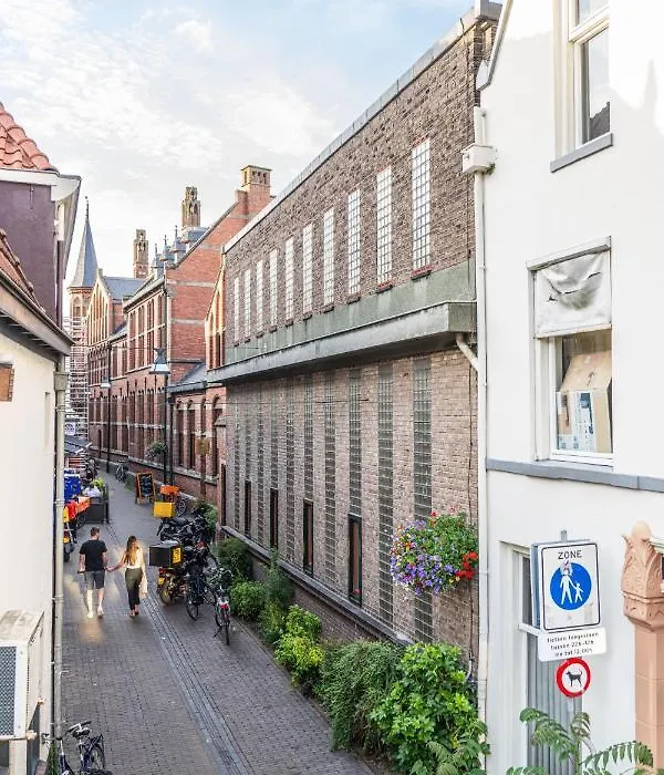 Hostel Het Archief-1