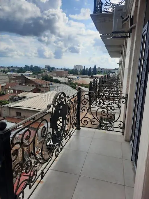 Central Apartment 100-1